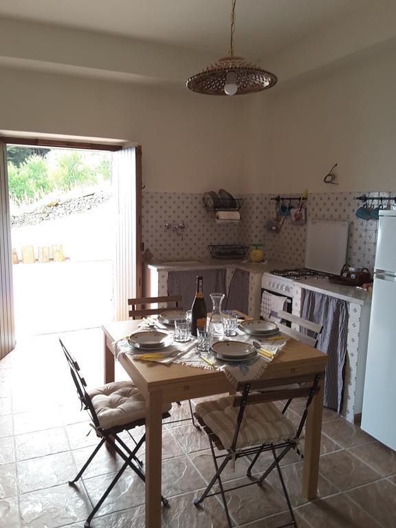 Casa Nel Vigneto Erice旅馆 外观 照片
